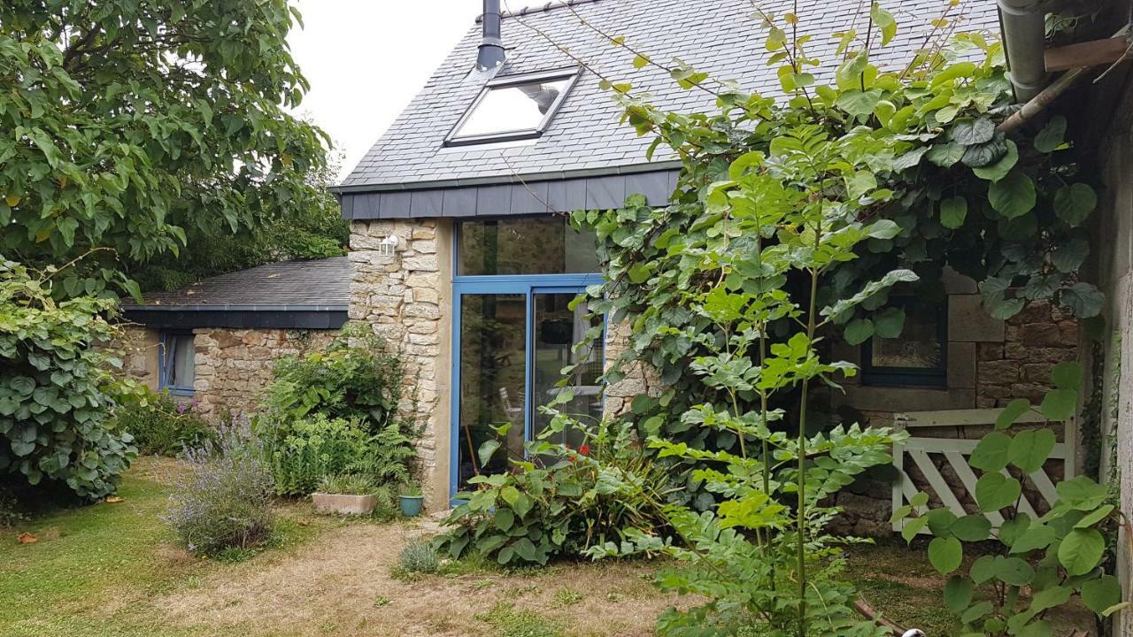 La Ferme De Kerhors 호텔 Tréméoc 외부 사진